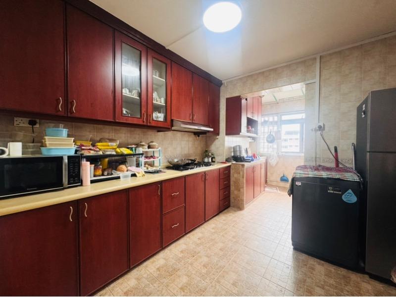 HDB Apartment for Sale, 411 Serangoon Central HDB Apartment For Sale, $820,000, 3 Bed 2 Bath 1,108 sqft $740.00 psf, SGD 820,000 | 99-year Leasehold
