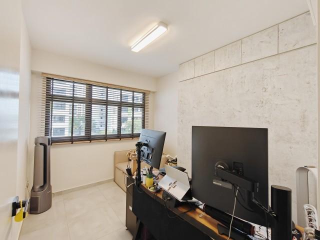 HDB Apartment for Sale, 609B Tampines North Drive 1 HDB Apartment For Sale, $748,000, 3 Bed 2 Bath 1,001 sqft $747.00 psf, SGD 748,000 | 99-year Leasehold