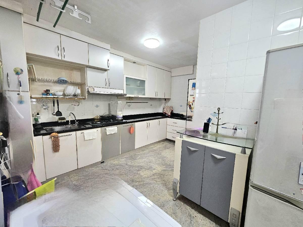 HDB Apartment for Sale, 589B Montreal Drive HDB Apartment For Sale, $615,000, 3 Bed 2 Bath 1,184 sqft $519.00 psf, SGD 615,000 | 99-year Leasehold