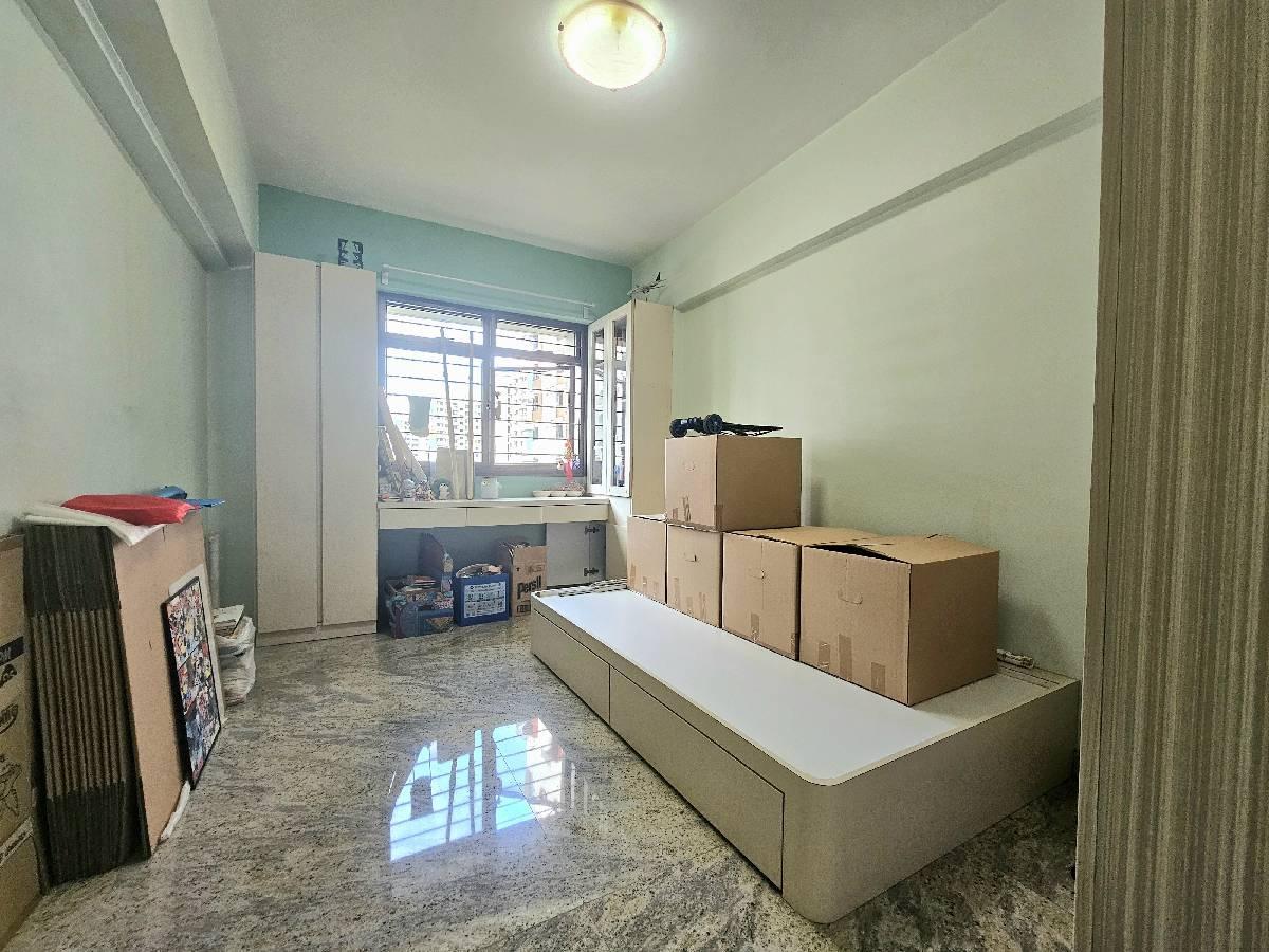 HDB Apartment for Sale, 589B Montreal Drive HDB Apartment For Sale, $615,000, 3 Bed 2 Bath 1,184 sqft $519.00 psf, SGD 615,000 | 99-year Leasehold