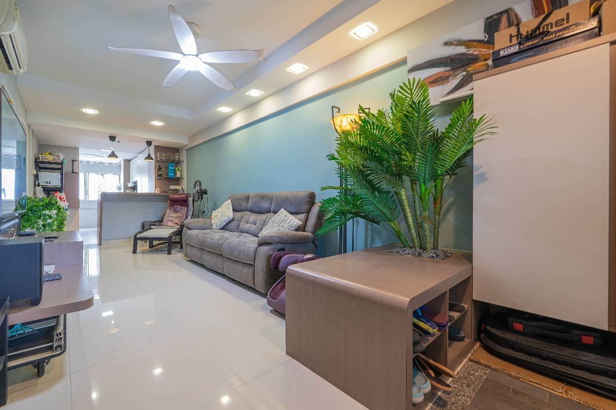 HDB Apartment for Sale, 217 Serangoon Avenue 4 HDB Apartment For Sale, $550,000, 2 Bed 2 Bath 721 sqft $763.00 psf, SGD 550,000 | 99-year Leasehold