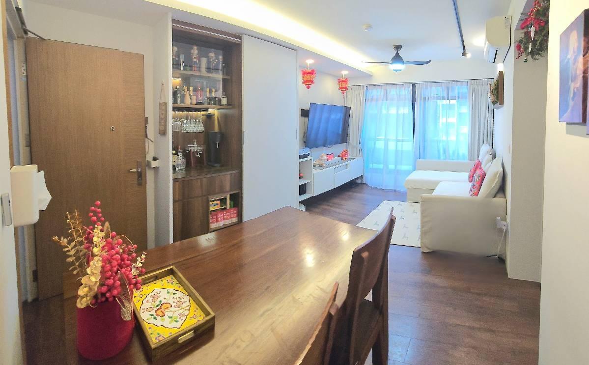 HDB Apartment for Sale, 118A Alkaff Crescent HDB Apartment For Sale, $800,000, 2 Bed 2 Bath 732 sqft $1,093.00 psf, SGD 800,000 | 99-year Leasehold