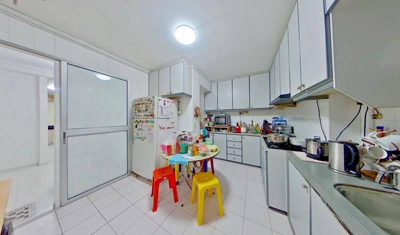 HDB Apartment for Sale, 45 Lorong 5 Toa Payoh HDB Apartment For Sale, $1,020,000, 4 Bed 2 Bath 1,463 sqft $697.00 psf, SGD 1,020,000 | 99-year Leasehold