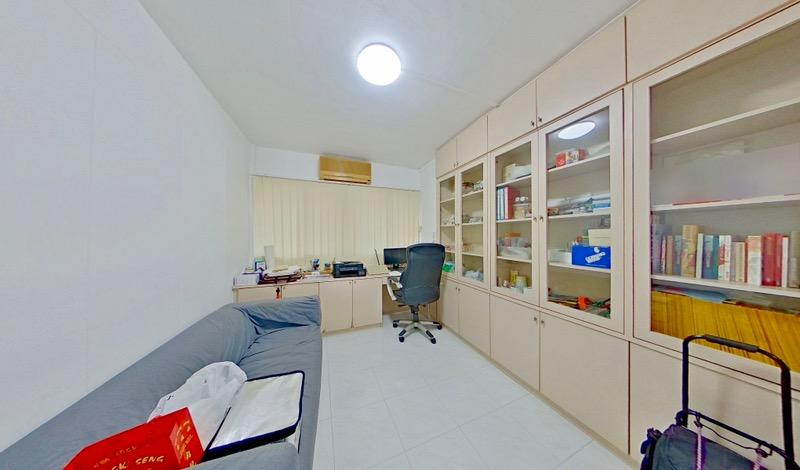HDB Apartment for Sale, 45 Lorong 5 Toa Payoh HDB Apartment For Sale, $1,020,000, 4 Bed 2 Bath 1,463 sqft $697.00 psf, SGD 1,020,000 | 99-year Leasehold