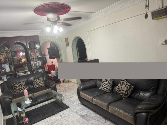 Prop-GPT: HDB Apartment: D20 Ang Mo Kio 119 Ang Mo Kio Avenue 3