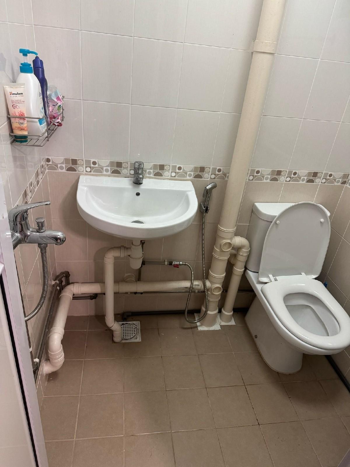 HDB Apartment for Sale, 119 Ang Mo Kio Avenue 3 HDB Apartment For Sale, $408,888, 2 Bed 2 Bath 721 sqft $567.00 psf, SGD 408,888 | 99-year Leasehold