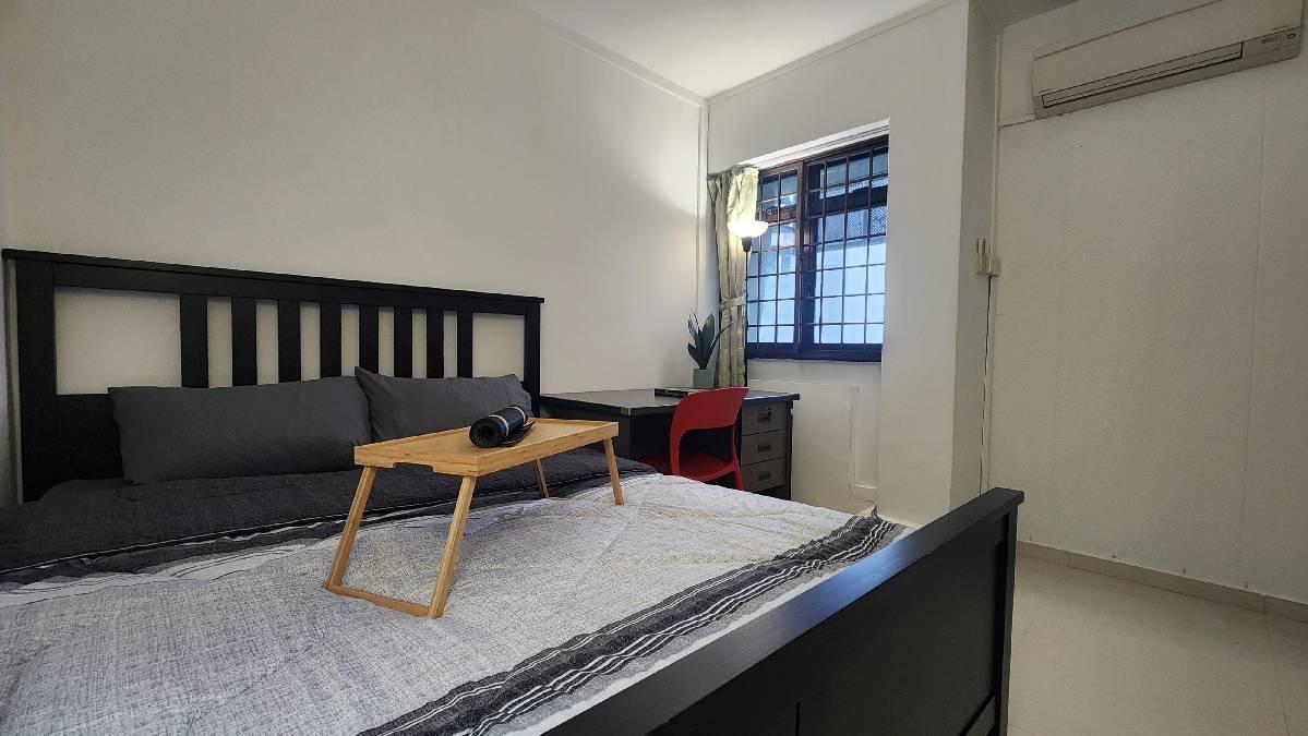 HDB Apartment for Sale, 168 Petir Road HDB Apartment For Sale, $795,000, 3 Bed 2 Bath 1,098 sqft $724.00 psf, SGD 795,000 | 99-year Leasehold