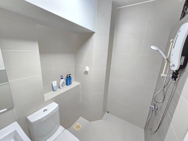 HDB Apartment for Sale, 604 Senja Road HDB Apartment For Sale, $920,000, 4 Bed 2 Bath 1,291 sqft $713.00 psf, SGD 920,000 | 99-year Leasehold