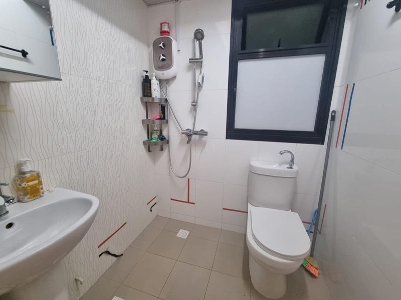 HDB Apartment for Sale, 998B Buangkok Crescent HDB Apartment For Sale, $390,000, 1 Bed 1 Bath 409 sqft $954.00 psf, SGD 390,000 | 99-year Leasehold