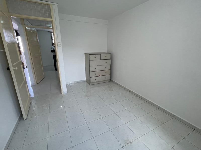HDB Apartment for Sale, 19 Balam Road HDB Apartment For Sale, $350,000, 2 Bed 1 Bath 645 sqft $543.00 psf, SGD 350,000 | 99-year Leasehold