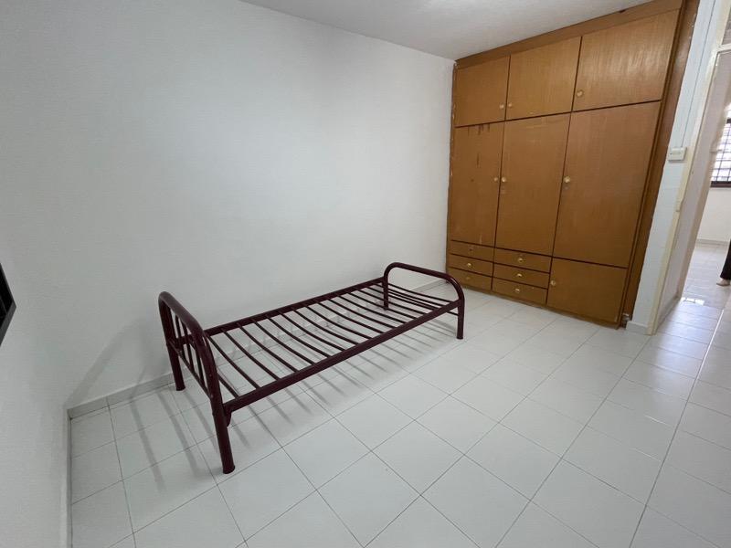 HDB Apartment for Sale, 19 Balam Road HDB Apartment For Sale, $350,000, 2 Bed 1 Bath 645 sqft $543.00 psf, SGD 350,000 | 99-year Leasehold