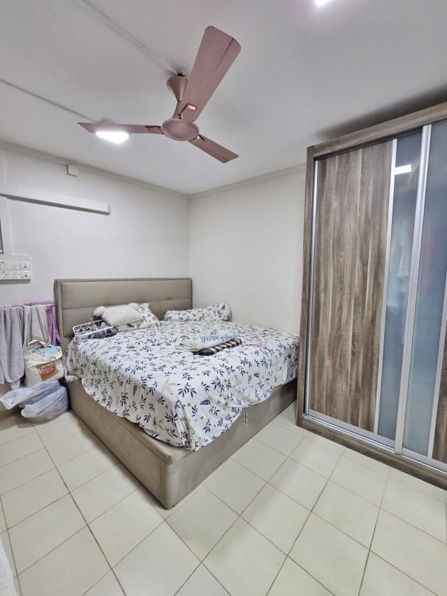 HDB Apartment for Sale, 527 Hougang Avenue 6 HDB Apartment For Sale, $599,999, 3 Bed 2 Bath 904 sqft $664.00 psf, SGD 599,999 | 99-year Leasehold