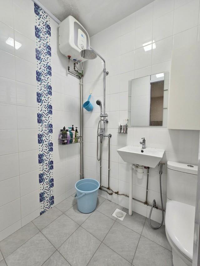 HDB Apartment for Sale, 527 Hougang Avenue 6 HDB Apartment For Sale, $599,999, 3 Bed 2 Bath 904 sqft $664.00 psf, SGD 599,999 | 99-year Leasehold