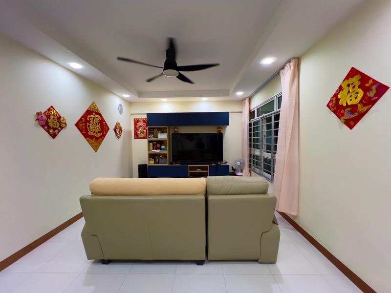HDB Apartment for Sale, 410B Fernvale Road HDB Apartment For Sale, $720,000, 3 Bed 2 Bath 1,022 sqft $705.00 psf, SGD 720,000 | 99-year Leasehold