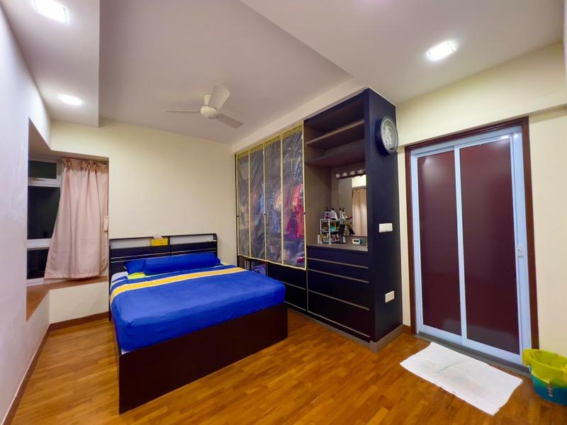 HDB Apartment for Sale, 410B Fernvale Road HDB Apartment For Sale, $720,000, 3 Bed 2 Bath 1,022 sqft $705.00 psf, SGD 720,000 | 99-year Leasehold