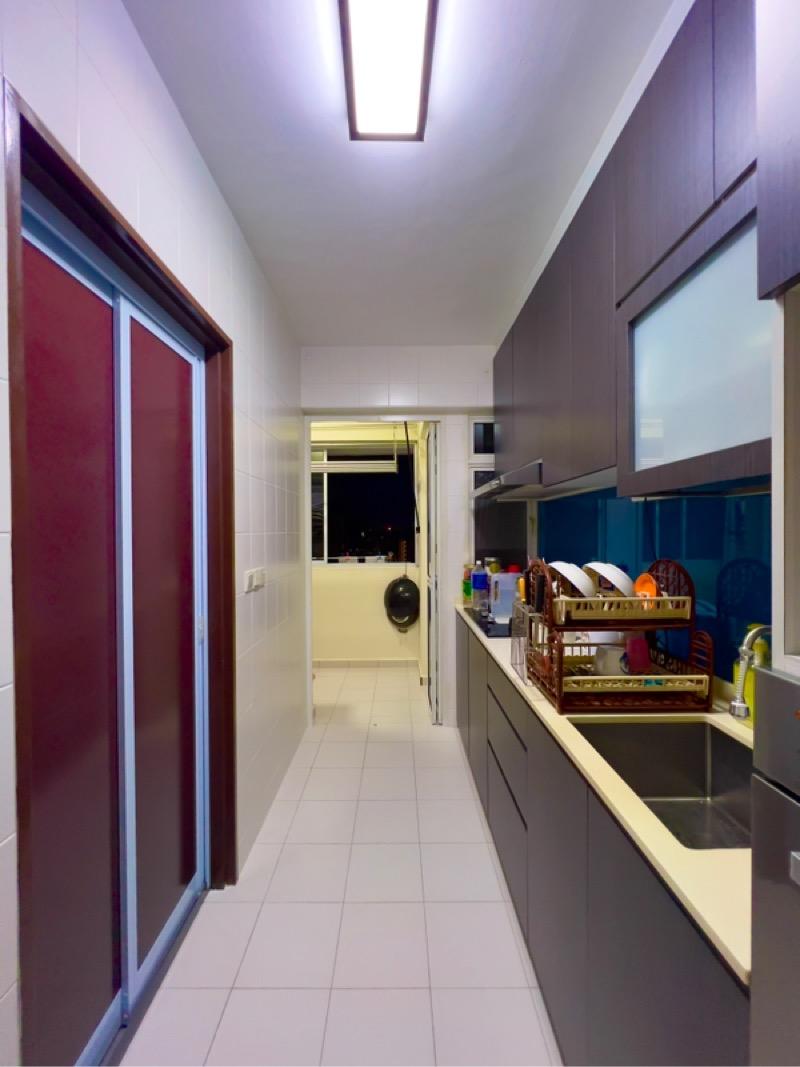 HDB Apartment for Sale, 410B Fernvale Road HDB Apartment For Sale, $720,000, 3 Bed 2 Bath 1,022 sqft $705.00 psf, SGD 720,000 | 99-year Leasehold