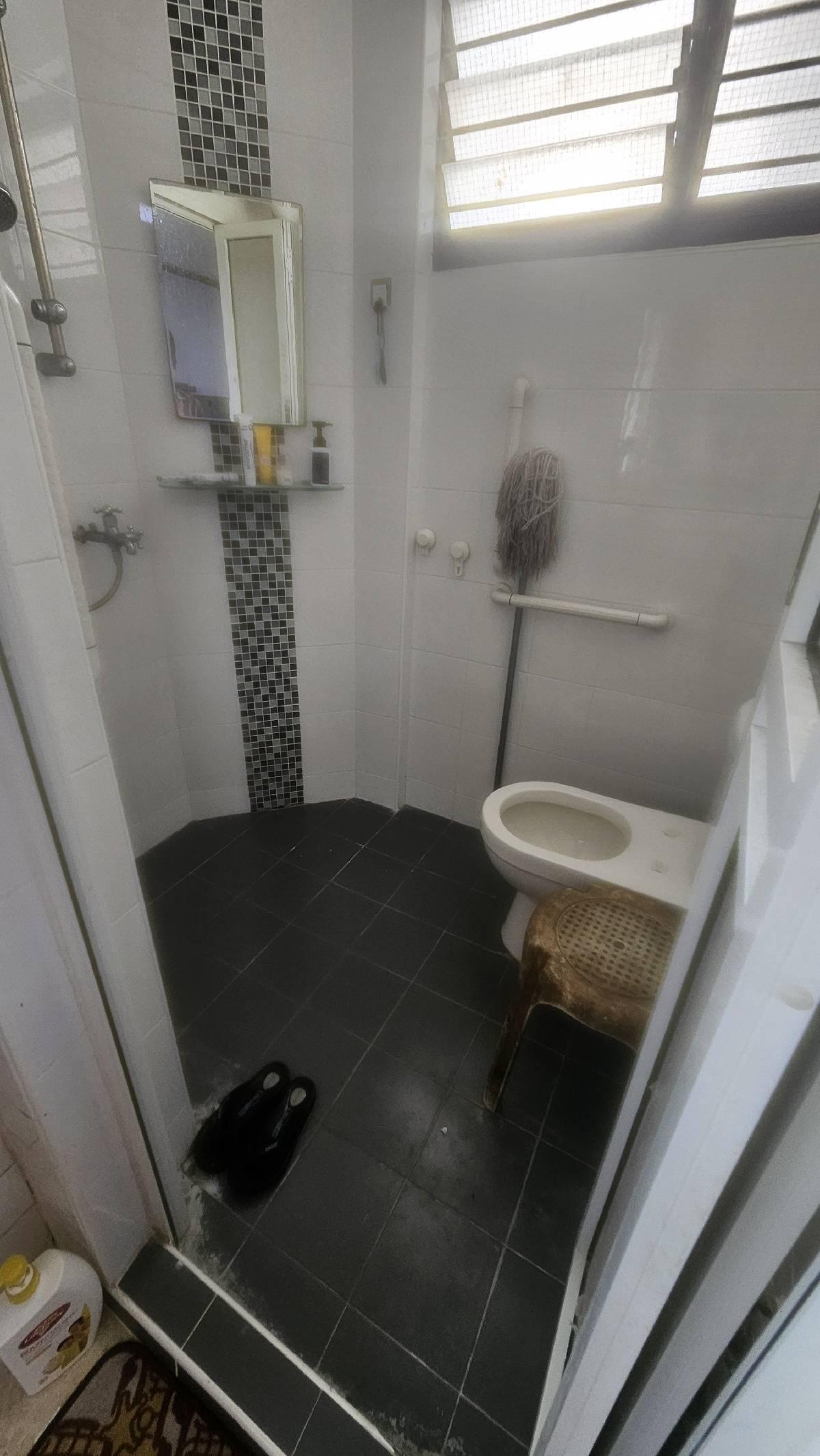 HDB Apartment for Sale, 241 Jurong East Street 24 HDB Apartment For Sale, $420,000, 2 Bed 2 Bath 721 sqft $583.00 psf, SGD 420,000 | 99-year Leasehold