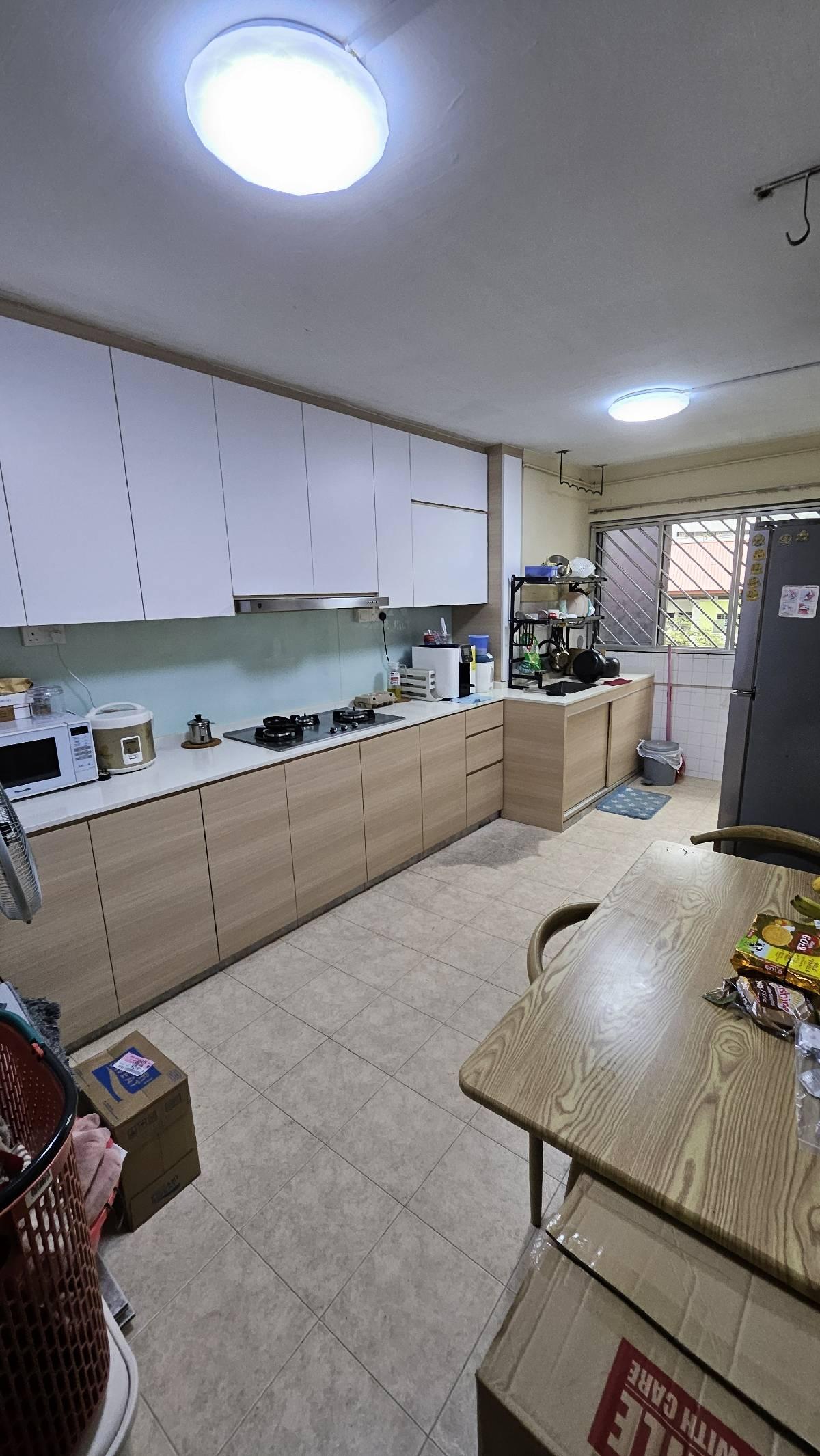 HDB Apartment for Sale, 241 Jurong East Street 24 HDB Apartment For Sale, $420,000, 2 Bed 2 Bath 721 sqft $583.00 psf, SGD 420,000 | 99-year Leasehold