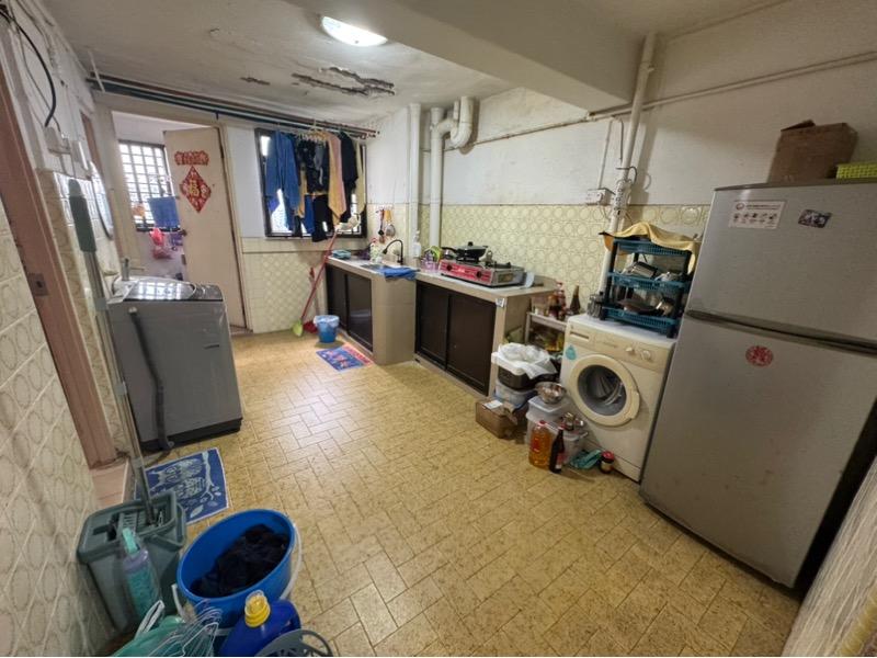 HDB Apartment for Sale, 210 Boon Lay Place HDB Apartment For Sale, $335,000, 2 Bed 2 Bath 699 sqft $479.00 psf, SGD 335,000 | 99-year Leasehold