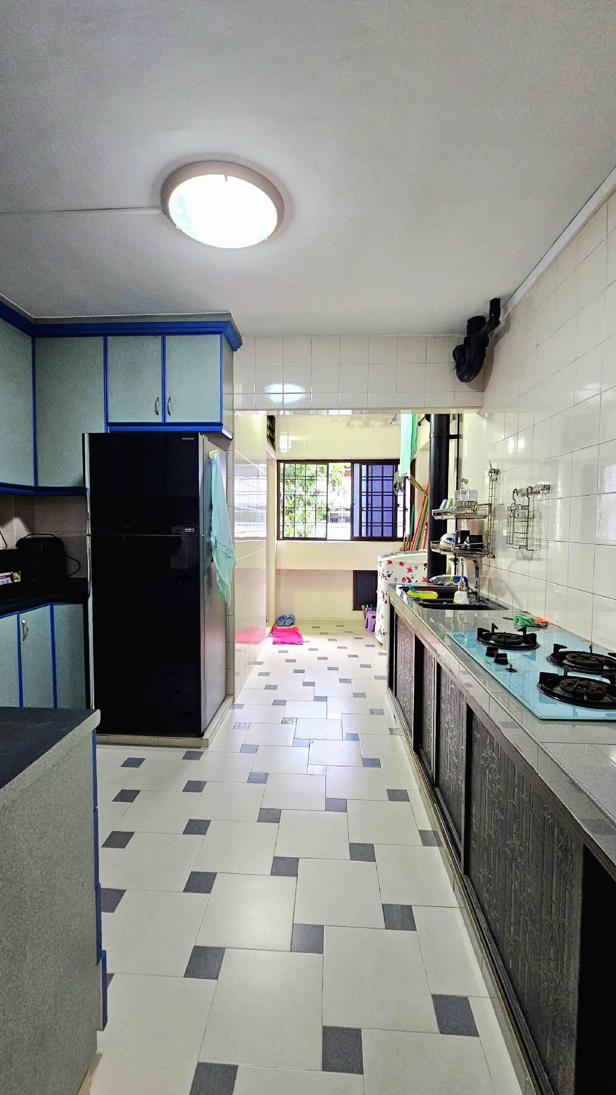 HDB Apartment for Sale, 742 Woodlands Circle HDB Apartment For Sale, $560,000, 3 Bed 2 Bath 1,098 sqft $510.00 psf, SGD 560,000 | 99-year Leasehold