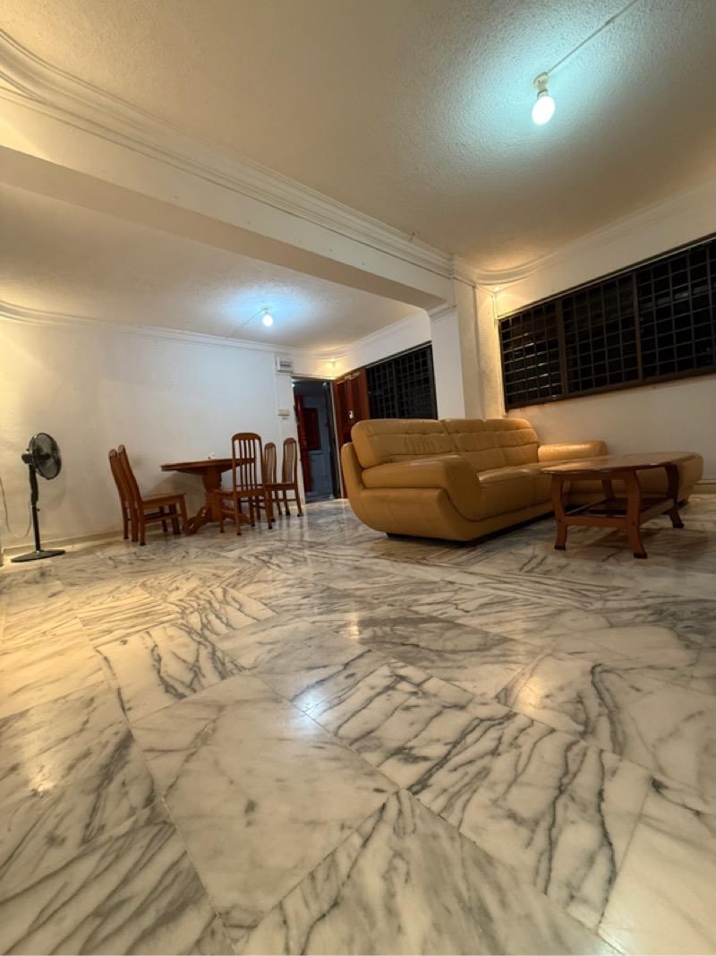 Prop-GPT: HDB Apartment: D12 Toa Payoh 204 Toa Payoh North