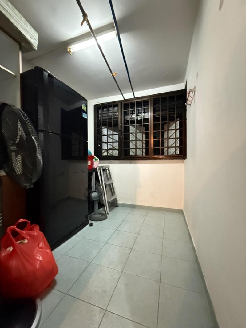 HDB Apartment for Sale, 204 Toa Payoh North HDB Apartment For Sale, $499,000, 3 Bed 1 Bath 936 sqft $533.00 psf, SGD 499,000 | 99-year Leasehold