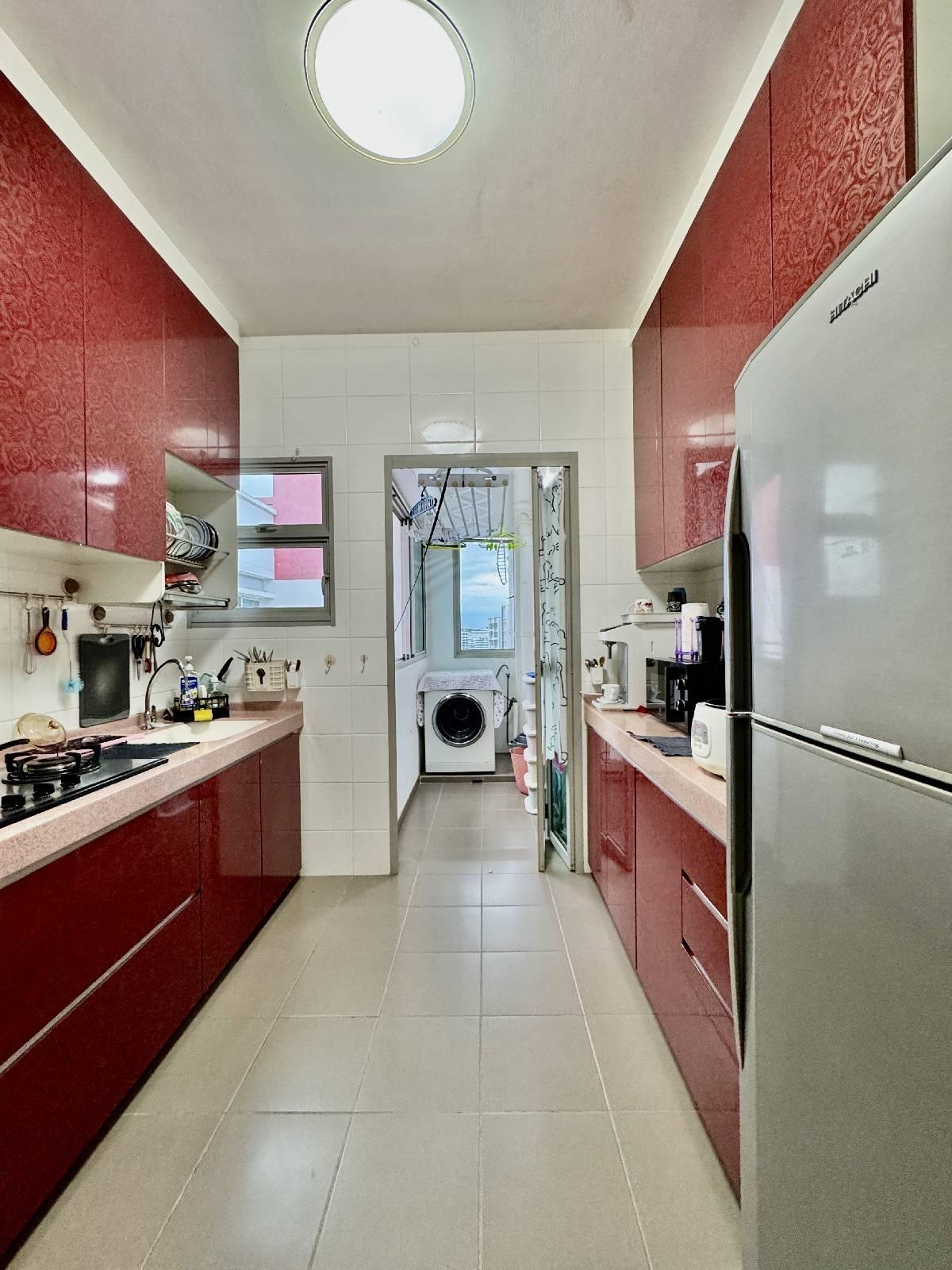 HDB Apartment for Sale, 604A Punggol Road HDB Apartment For Sale, $693,000, 3 Bed 2 Bath 990 sqft $700.00 psf, SGD 693,000 | 99-year Leasehold