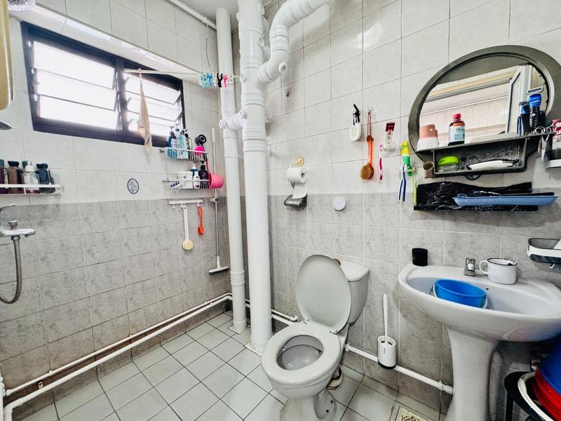 HDB Apartment for Sale, 681C Jurong West Central 1 HDB Apartment For Sale, $728,000, 3 Bed 2 Bath 1,227 sqft $593.00 psf, SGD 728,000 | 99-year Leasehold