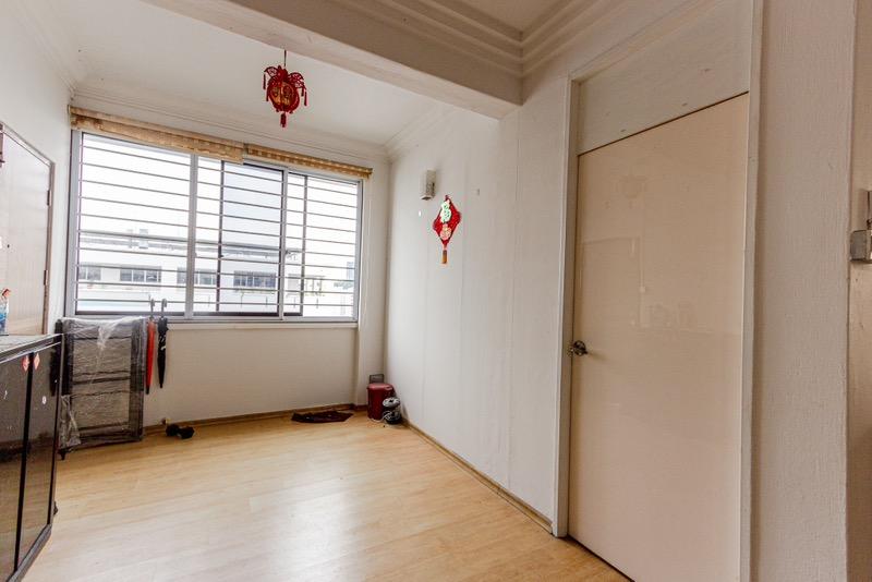 HDB Apartment for Sale, 237 Bukit Panjang Ring Road HDB Apartment For Sale, $699,000, 4 Bed 2 Bath 1,302 sqft $537.00 psf, SGD 699,000 | 99-year Leasehold