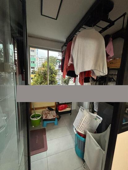 HDB Apartment for Sale, 880 Yishun Street 81 HDB Apartment For Sale, $720,000, 3 Bed 2 Bath 1,313 sqft $548.00 psf, SGD 720,000 | 99-year Leasehold