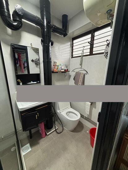 HDB Apartment for Sale, 880 Yishun Street 81 HDB Apartment For Sale, $720,000, 3 Bed 2 Bath 1,313 sqft $548.00 psf, SGD 720,000 | 99-year Leasehold