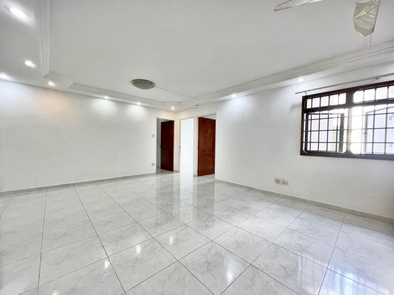 Prop-GPT: HDB Apartment: D27  470 Sembawang Drive