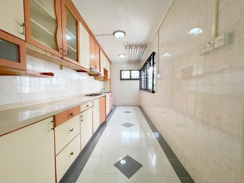 HDB Apartment for Sale, 470 Sembawang Drive HDB Apartment For Sale, $588,000, 3 Bed 2 Bath 1,184 sqft $497.00 psf, SGD 588,000 | 99-year Leasehold