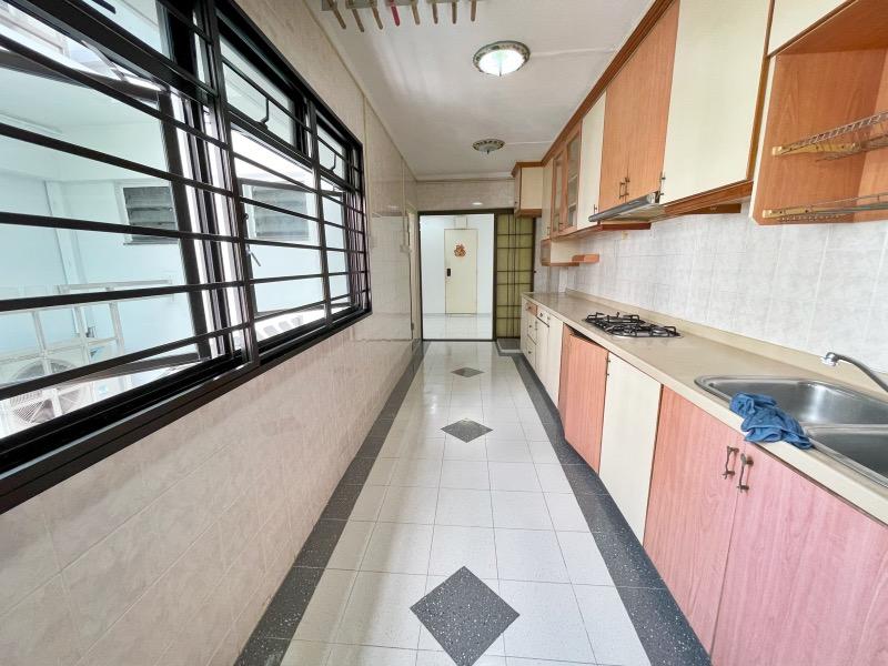 HDB Apartment for Sale, 470 Sembawang Drive HDB Apartment For Sale, $588,000, 3 Bed 2 Bath 1,184 sqft $497.00 psf, SGD 588,000 | 99-year Leasehold