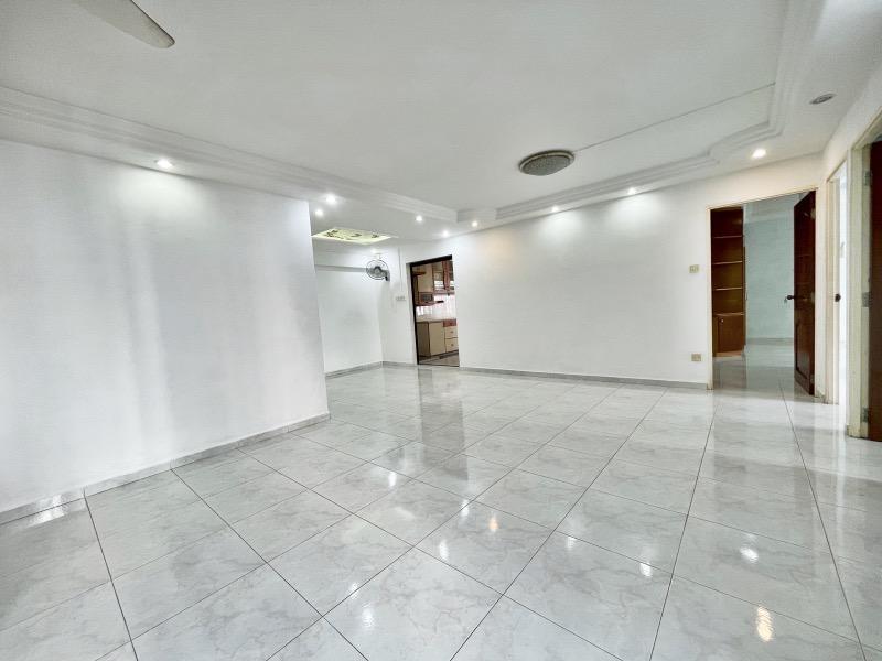 HDB Apartment for Sale, 470 Sembawang Drive HDB Apartment For Sale, $588,000, 3 Bed 2 Bath 1,184 sqft $497.00 psf, SGD 588,000 | 99-year Leasehold