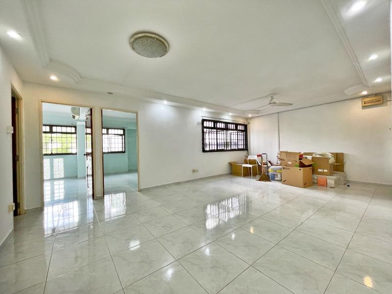 HDB Apartment for Sale, 470 Sembawang Drive HDB Apartment For Sale, $588,000, 3 Bed 2 Bath 1,184 sqft $497.00 psf, SGD 588,000 | 99-year Leasehold