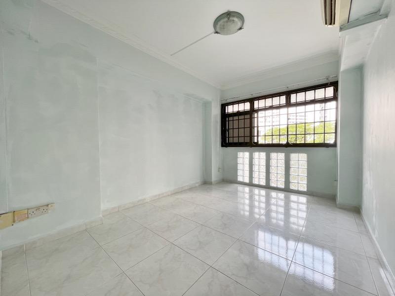 HDB Apartment for Sale, 470 Sembawang Drive HDB Apartment For Sale, $588,000, 3 Bed 2 Bath 1,184 sqft $497.00 psf, SGD 588,000 | 99-year Leasehold