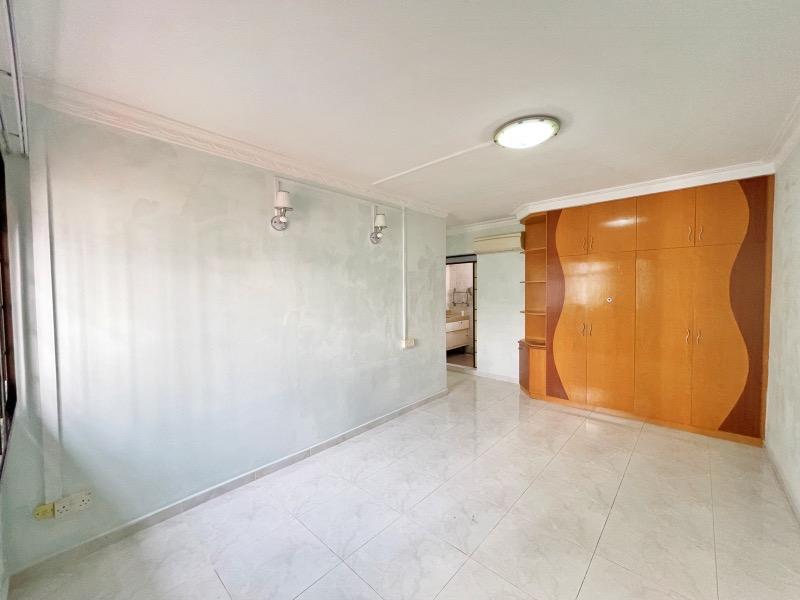 HDB Apartment for Sale, 470 Sembawang Drive HDB Apartment For Sale, $588,000, 3 Bed 2 Bath 1,184 sqft $497.00 psf, SGD 588,000 | 99-year Leasehold