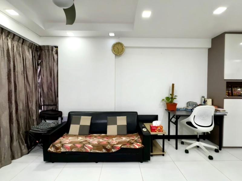 Prop-GPT: HDB Apartment: D28 Seletar 472B Fernvale Street