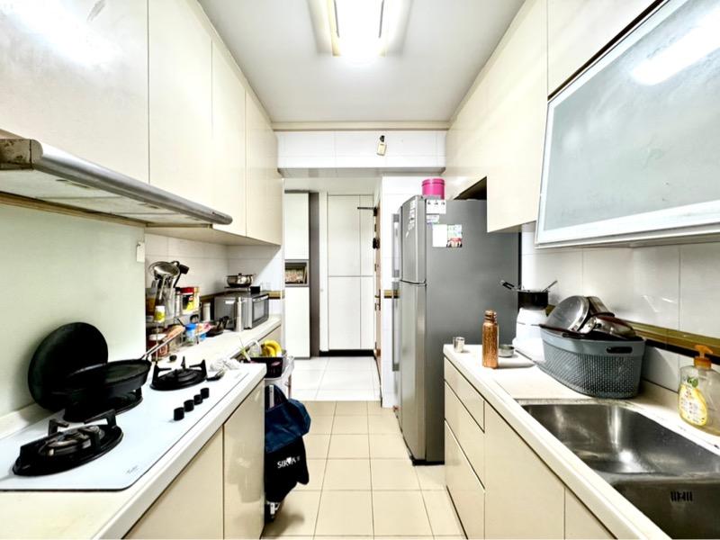 HDB Apartment for Sale, 472B Fernvale Street HDB Apartment For Sale, $520,000, 2 Bed 2 Bath 731 sqft $711.00 psf, SGD 520,000 | 99-year Leasehold