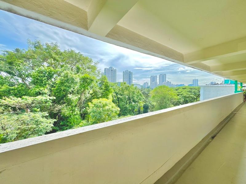 HDB Apartment for Sale, 137 Jalan Bukit Merah HDB Apartment For Sale, $368,000, 2 Bed 1 Bath 635 sqft $580.00 psf, SGD 368,000 | 99-year Leasehold