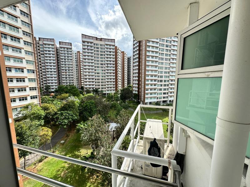 HDB Apartment for Sale, 353B Anchorvale Lane HDB Apartment For Sale, $749,999, 4 Bed 2 Bath 1,001 sqft $749.00 psf, SGD 749,999 | 99-year Leasehold
