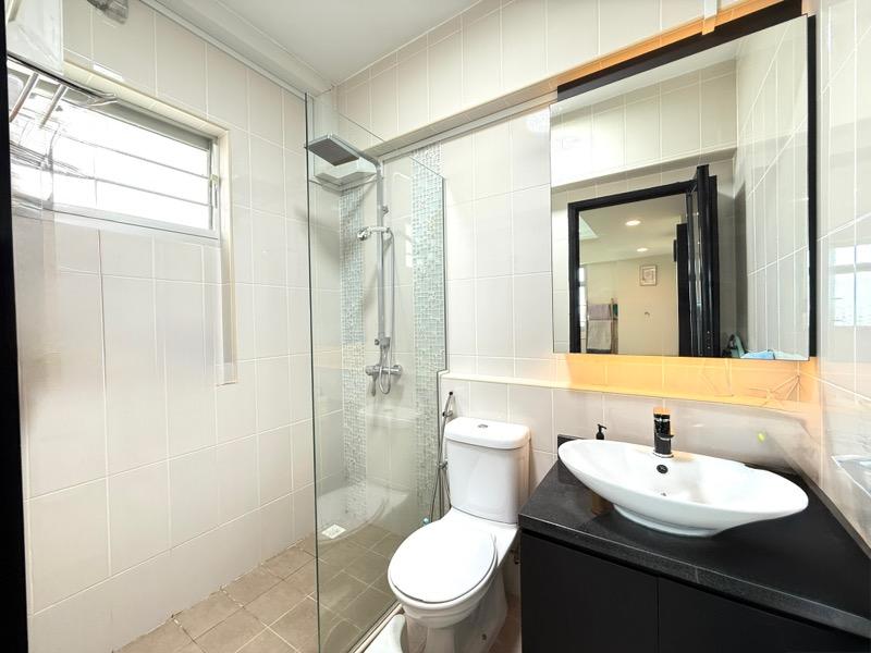 HDB Apartment for Sale, 526A Costa Ris HDB Apartment For Sale, $800,000, 3 Bed 2 Bath 1,001 sqft $799.00 psf, SGD 800,000 | 99-year Leasehold