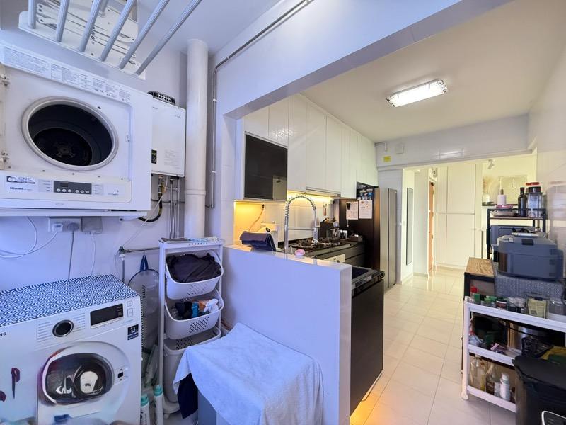 HDB Apartment for Sale, 526A Costa Ris HDB Apartment For Sale, $800,000, 3 Bed 2 Bath 1,001 sqft $799.00 psf, SGD 800,000 | 99-year Leasehold
