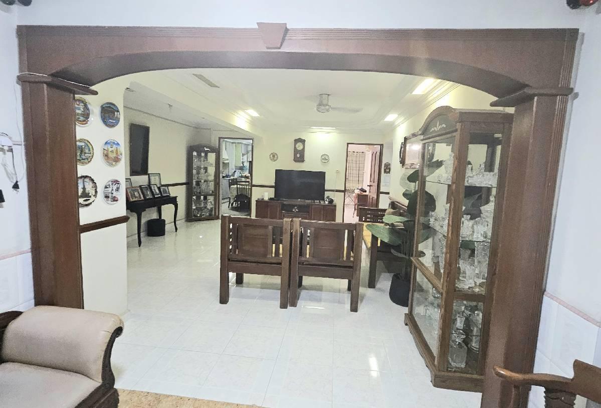 HDB Apartment for Sale, 25 Teban Gardens Road HDB Apartment For Sale, $538,888, 3 Bed 2 Bath 1,152 sqft $468.00 psf, SGD 538,888 | 99-year Leasehold