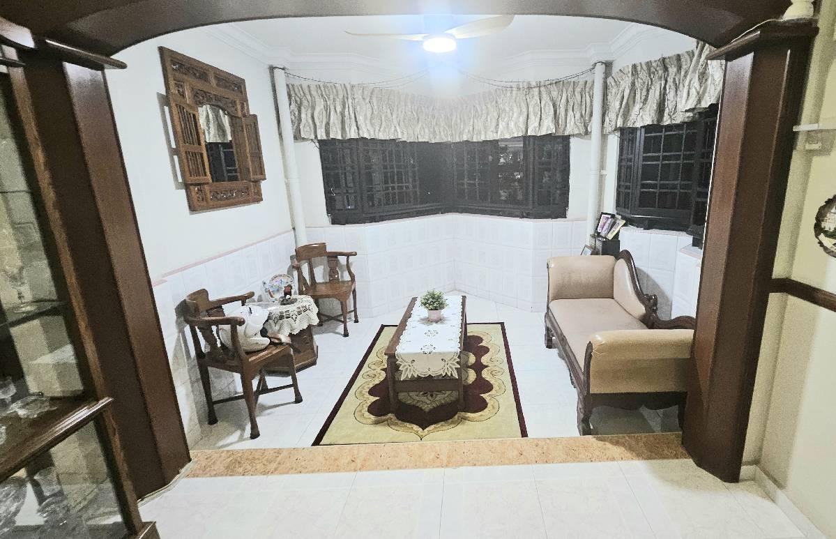 HDB Apartment for Sale, 25 Teban Gardens Road HDB Apartment For Sale, $538,888, 3 Bed 2 Bath 1,152 sqft $468.00 psf, SGD 538,888 | 99-year Leasehold