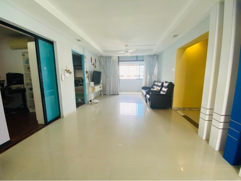 Prop-GPT: HDB Apartment: D27  506A Wellington Circle