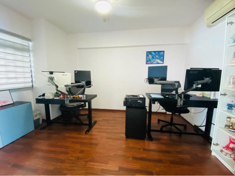 HDB Apartment for Sale. 