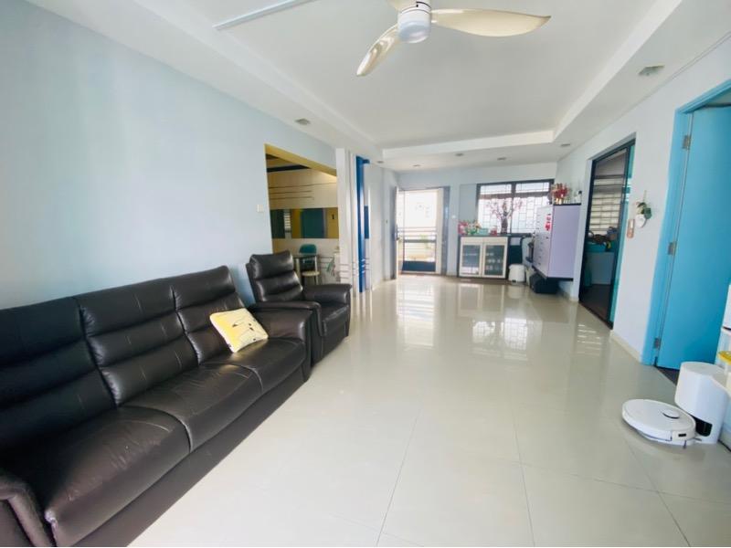 HDB Apartment for Sale. 
