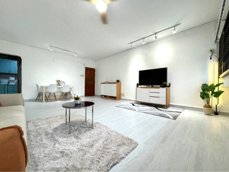 HDB Apartment for Sale, 411 Eunos Road 5 HDB Apartment For Sale, $788,000, 3 Bed 2 Bath 1,097 sqft $718.00 psf, SGD 788,000 | 99-year Leasehold